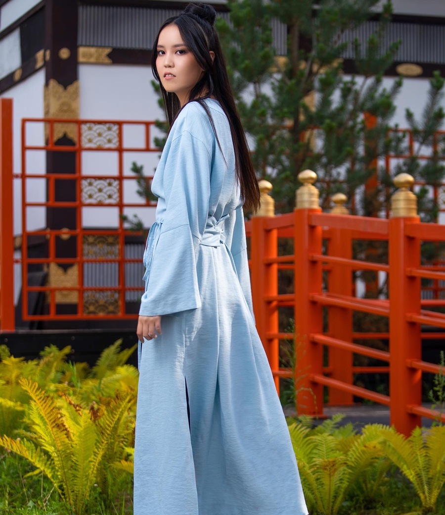 Платье-кимоно голубое